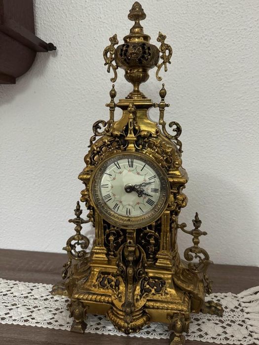 Relogio antigo em otimo estado