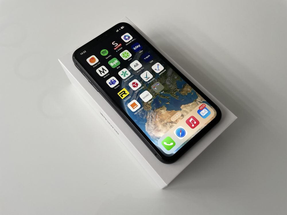 Apple iPhone 11 64 GB Czarny - Idealny