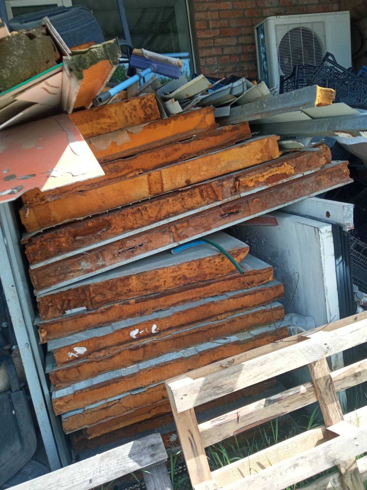 Продам Компресор б/у для морозильної камери на 3 фази,плюс двері і сен