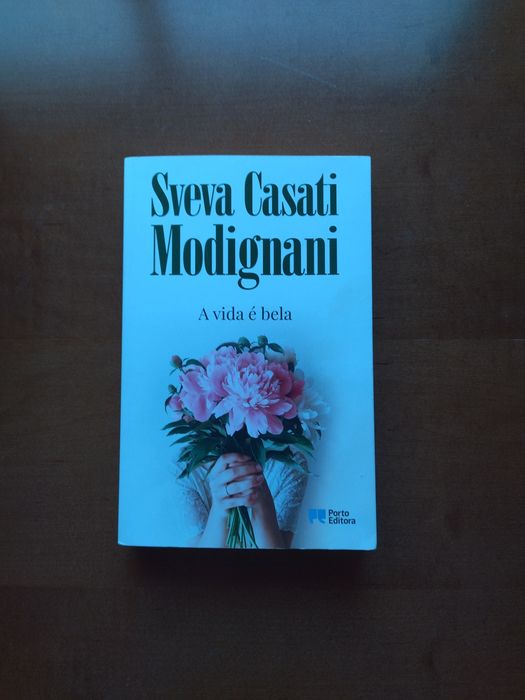 Livro "A Vida é Bela" de Sveva Casati Modigani