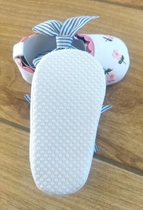 NOWE buciki niemowlęce niechodki balerinki 0-6 miesięcy r. 17/18 11cm