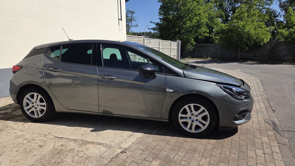 Opel Astra K 2021r
