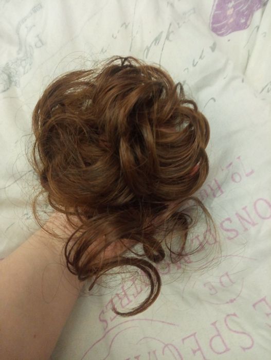 Перука-пучок, шиньйон для сотворения зачіски