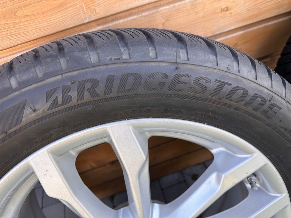 Komplet Oryginalnych kół
 Bridgestone do BMW X3/X4 245/50 R19