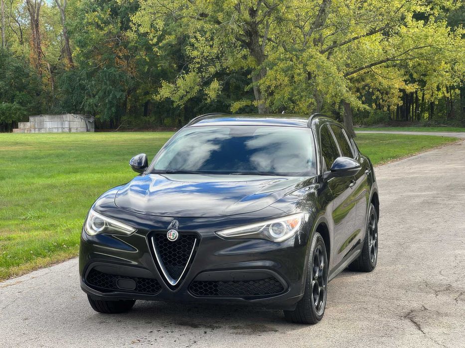 Alfa Romeo Stelvio      2018