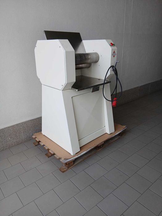 Cilindro sovador manual marca Ferneto regueifa baguete
