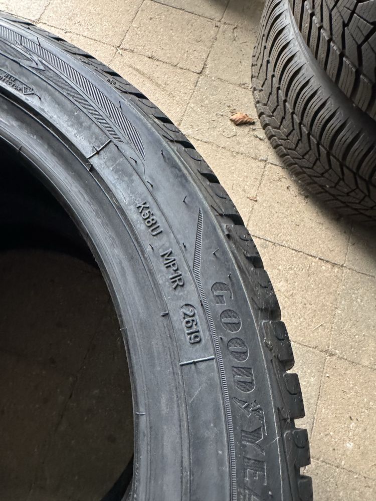 2 sztuki opon zimowych 245/45/18 GOODYEAR Nowe F-Vat