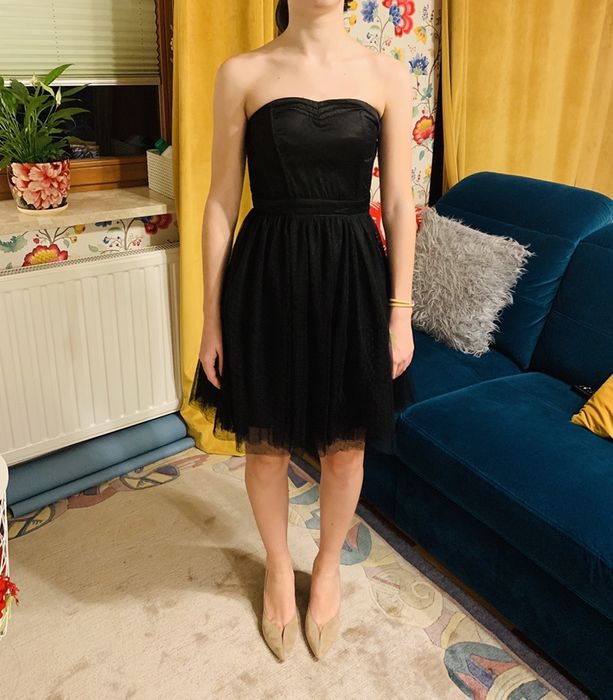 Sukienka mała czarna Roz. 36. Divided- H&M.