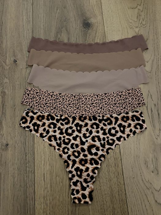 Nowe (bez metki) stringi bezszwowe r. XS