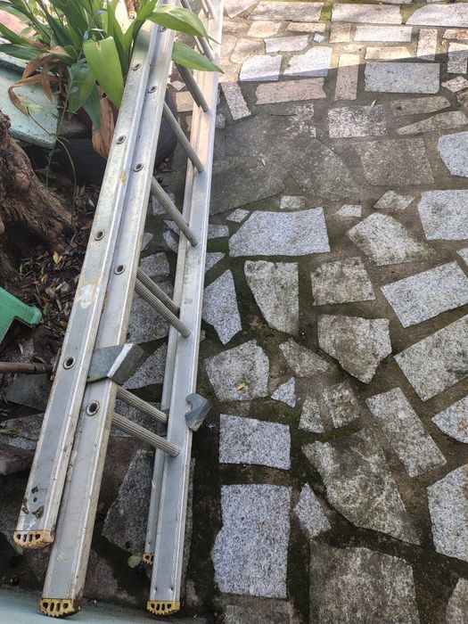 Escadote duplo 16 degraus Alumínio