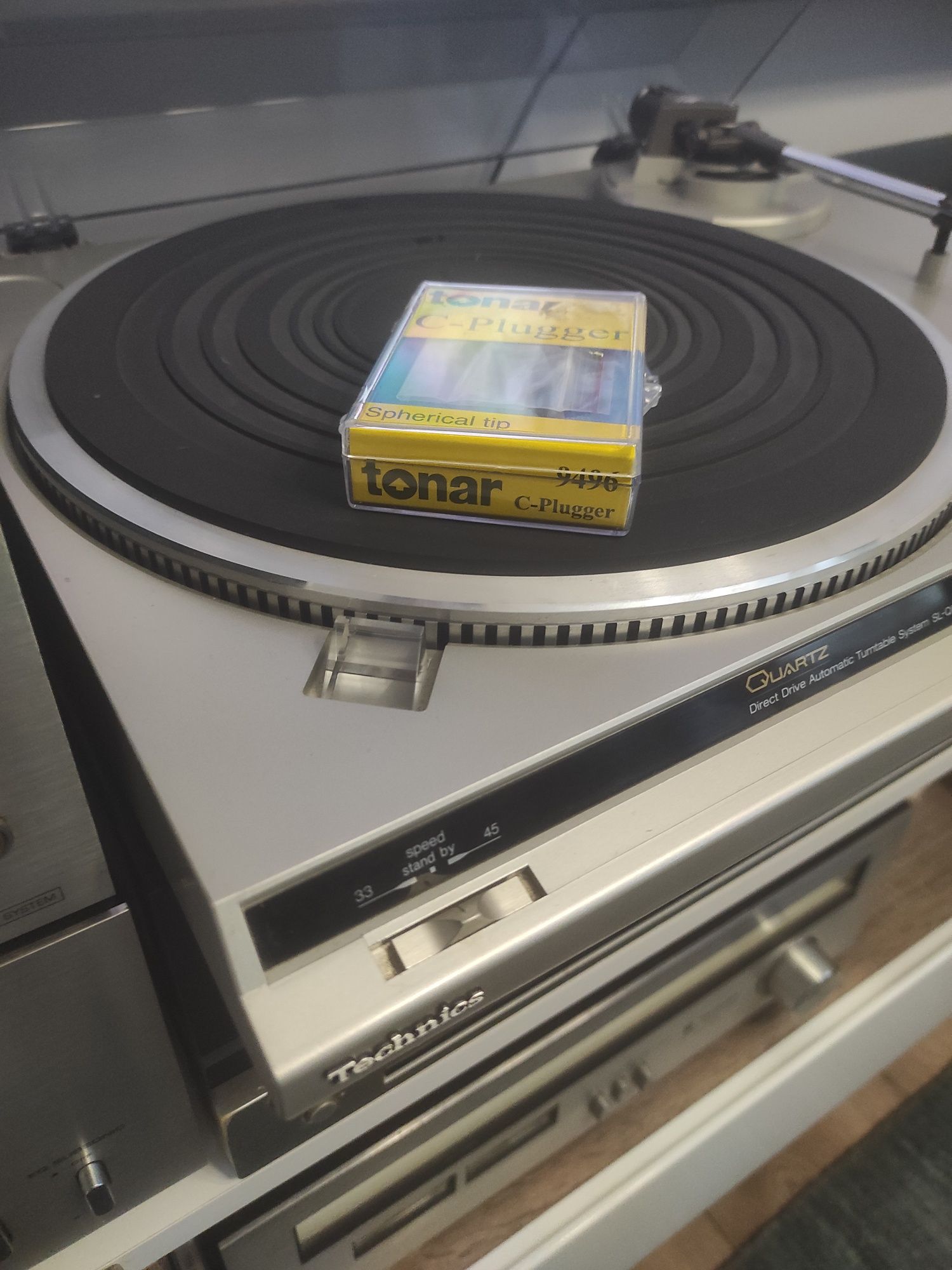 Gramofon Technics SL-QD3