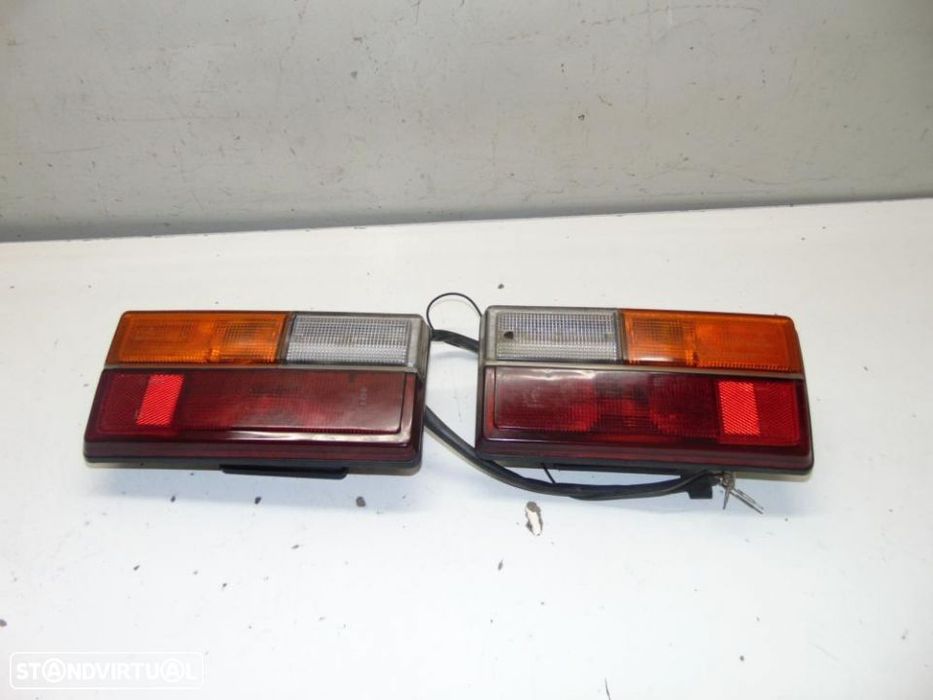 VW Polo Derby ou Audi 50 farolins de trás