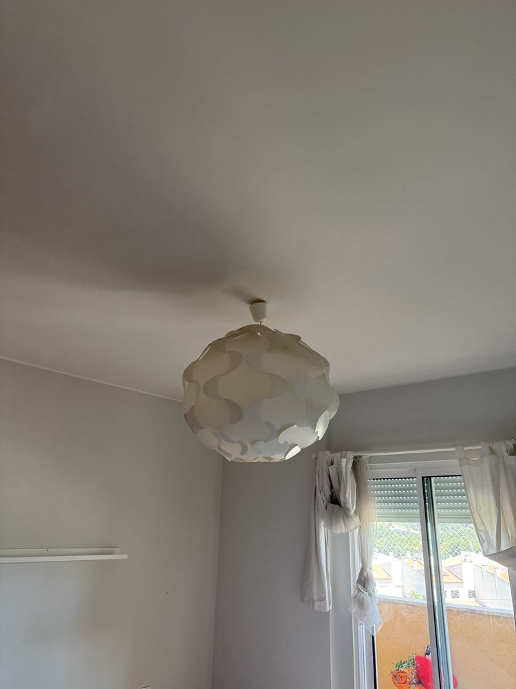 Candeeiro branco ikea