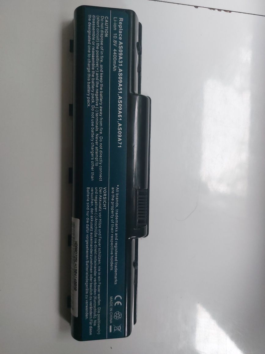 Bateria do laptopa 10.8V 4400mAh !! MOCNA !!