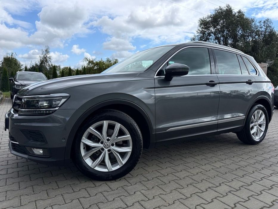 Volkswagen Tiguan ŚLICZNY LIFT 1.5TFSI VIRTUAL IQ.LED kamera panorama ambiente chrom aso