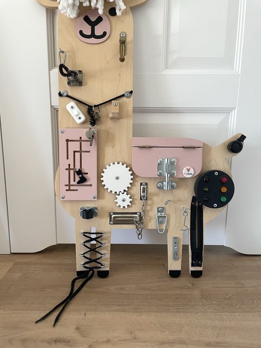 Tablica manipulacyjna Lama Mika Foxy Family