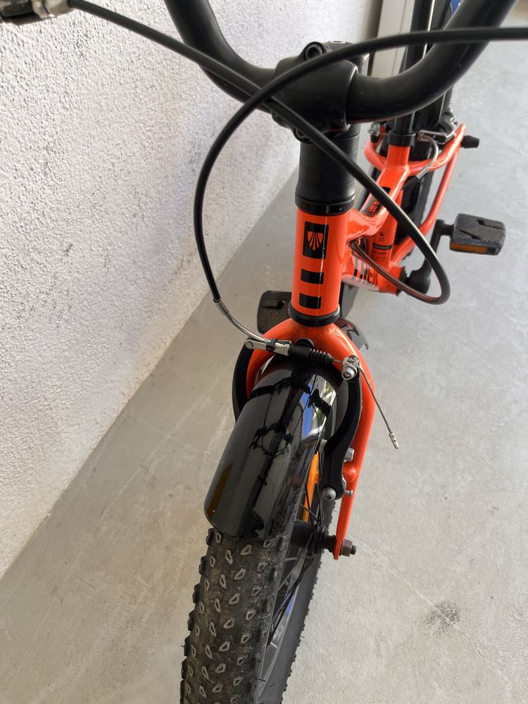 Bicicleta criança Trek roda 16