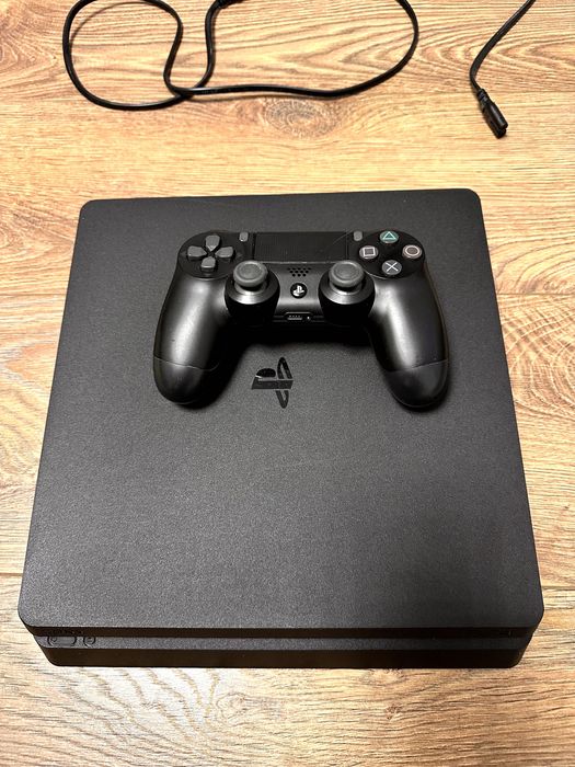 PS4 Slim 500 GB Прошивка 9.00 (HEN)