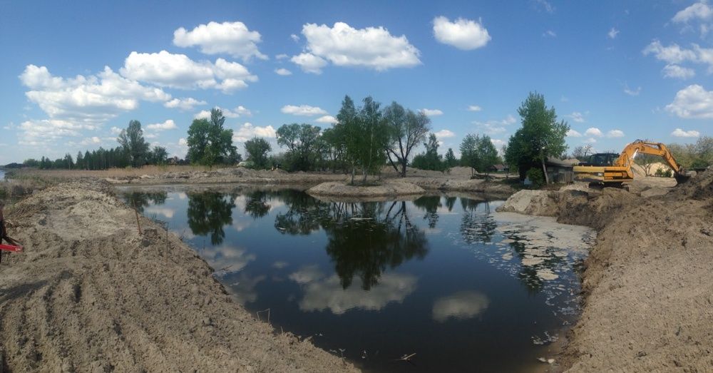 Очищення водойм, озер, копка, днопоглиблення, берегоукріплення