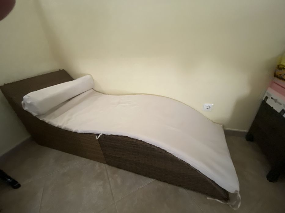 Cama de relaxe usado