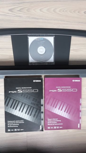 YAMAHA PSR S550 - Pulpit pod nuty, instrukcje obsługi i płyta CD