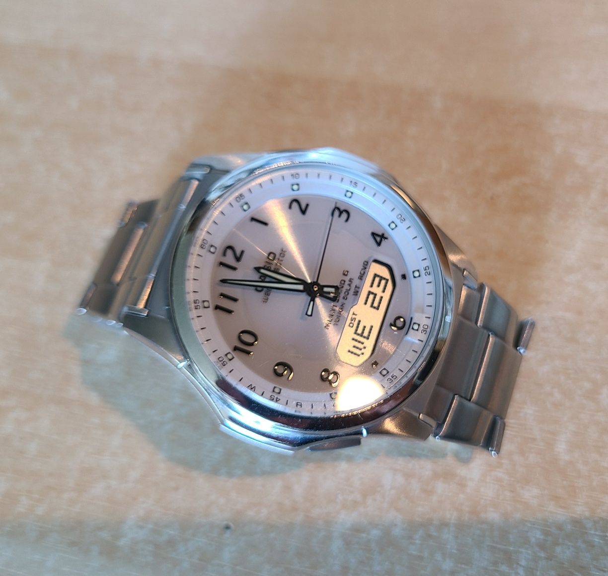 Наручные часы Casio WVA-M630 WAVECEPTOR состояние ИДЕАЛ, точность хода