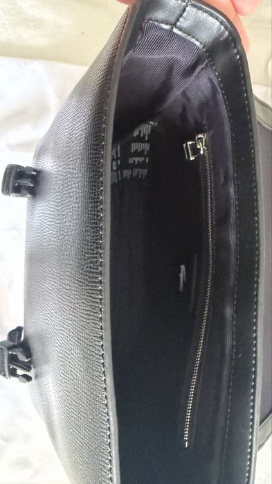 Mala Lacoste Ossian com Fecho de Aba