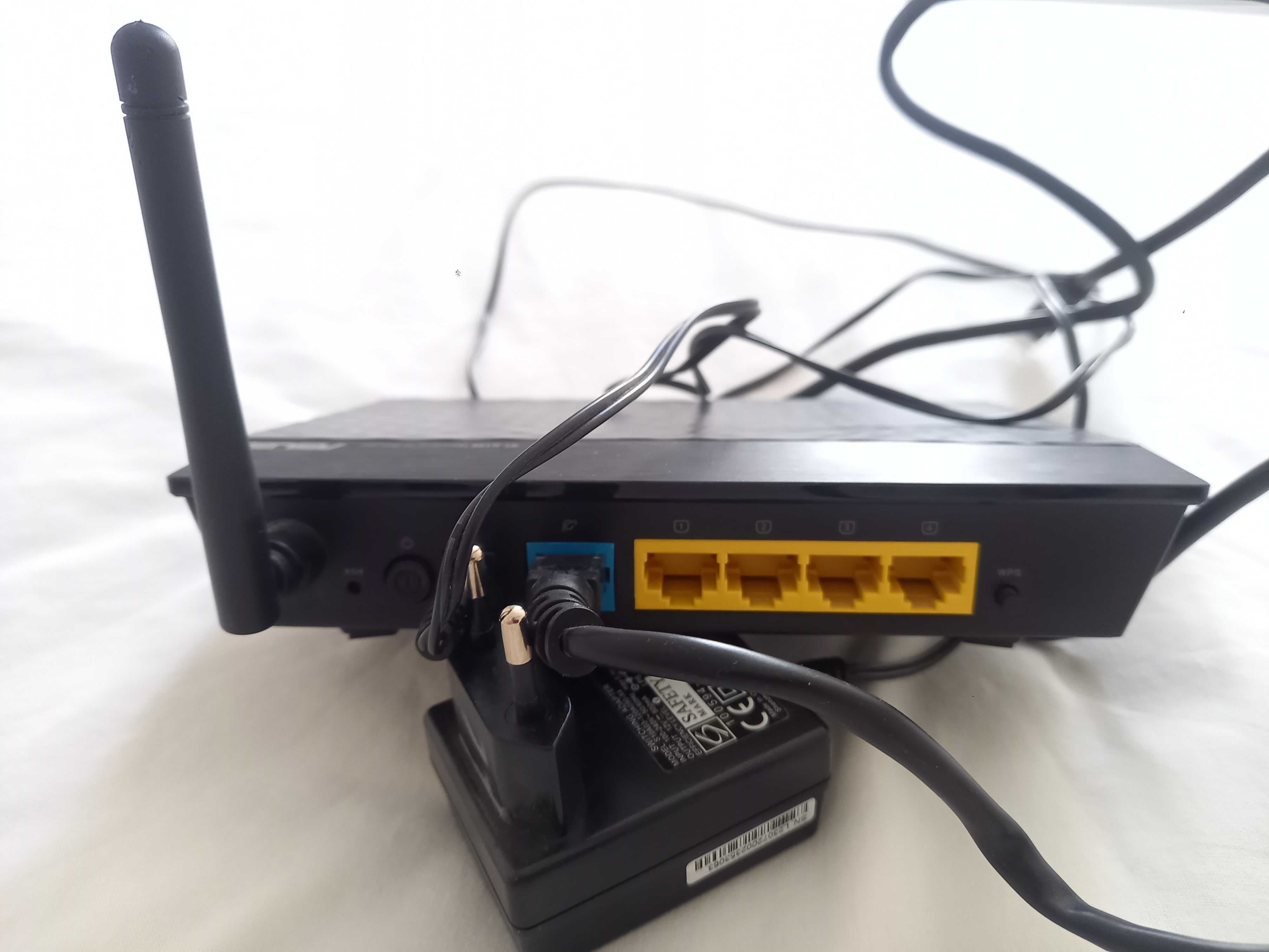 Router Asus RT-N10E