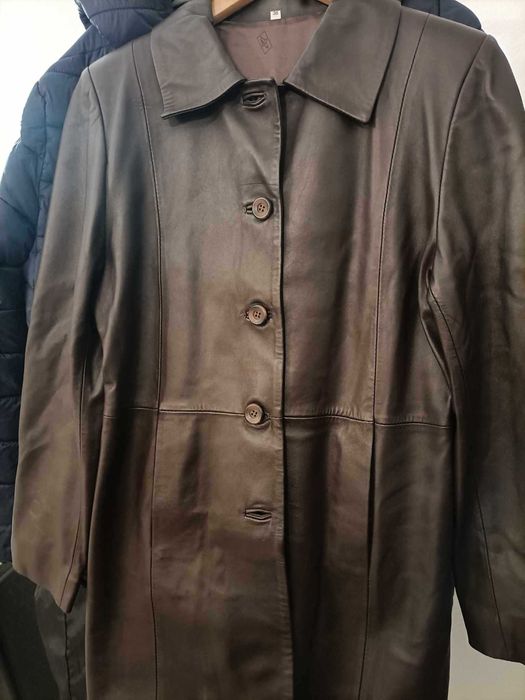 Casaco em pele Tam-38