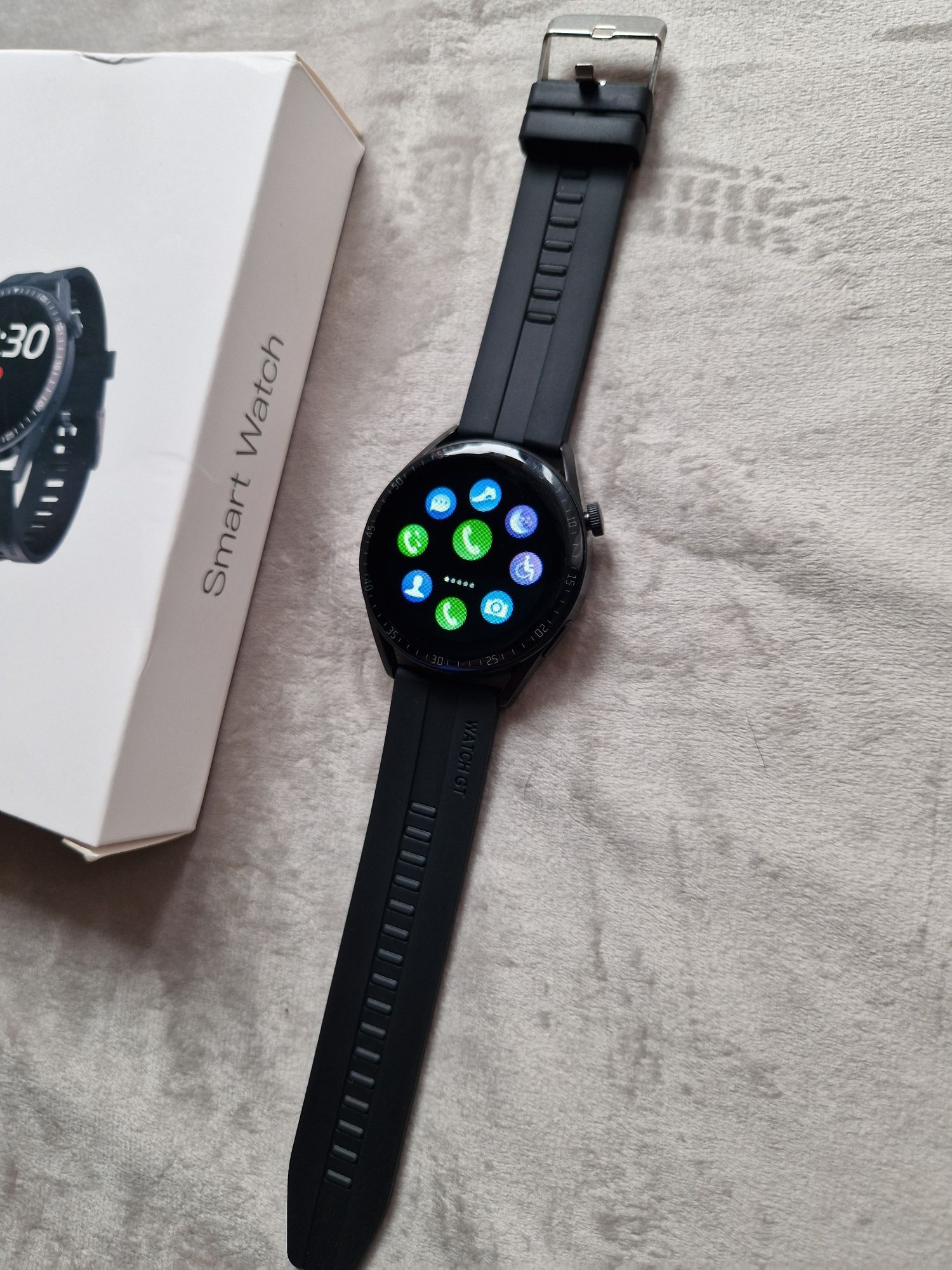 Okrągły zegarek, smartwatch, komplet pełen zestaw