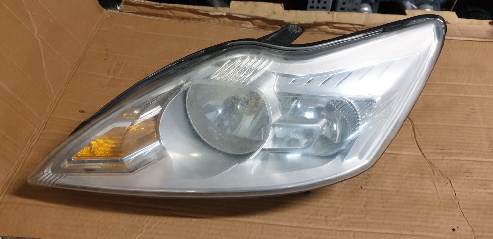 Ford Focus mk2 lift Lampa Lewa