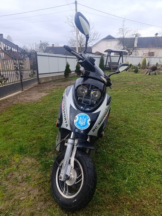 Скутер гранд-прікс 4т