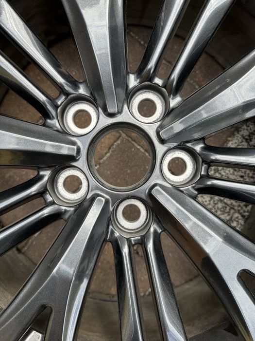 Felga aluminiowa orginalna Toyota Yaris Cross