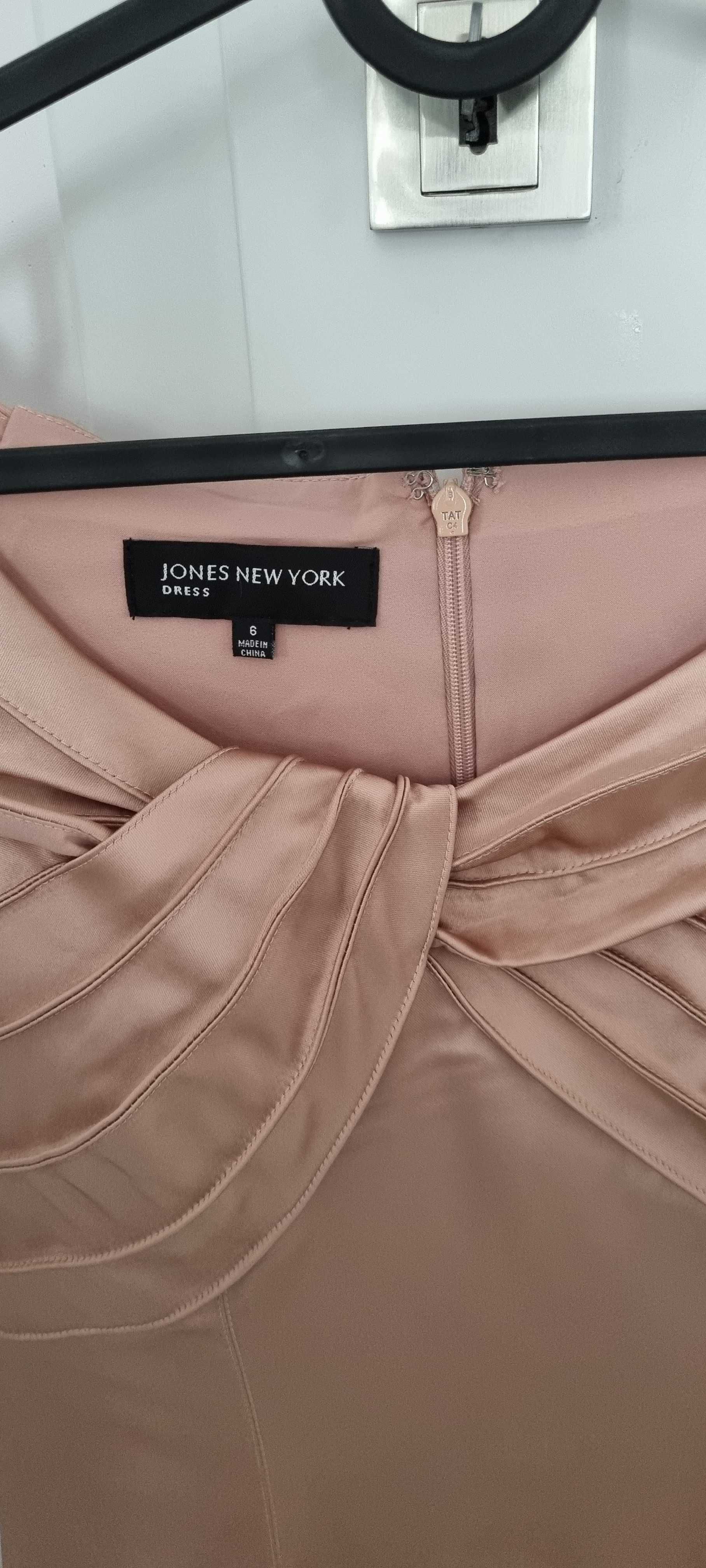 Sukienka satynowa pudrowy róż r.38 yones new york