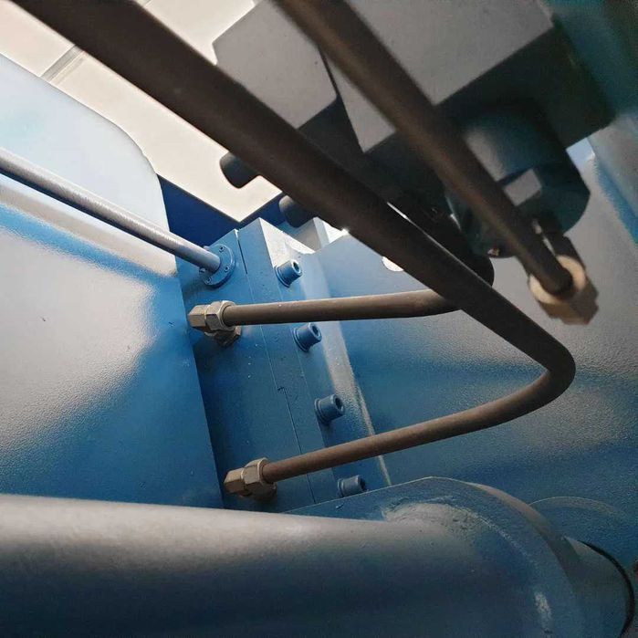 OD RĘKI Hydrauliczna prasa krawędziowa CNC krawędziarka 63x2500 OT-41