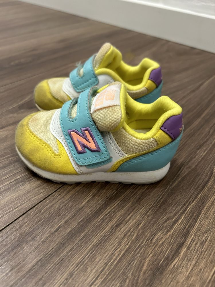 Dziecięce buty new balance rozmiar 21