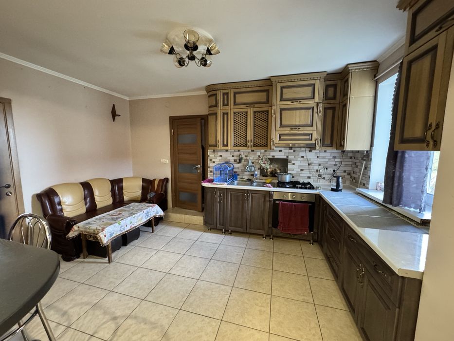 Будинок заходь і живи в м.Кременець Тернопільська обл.