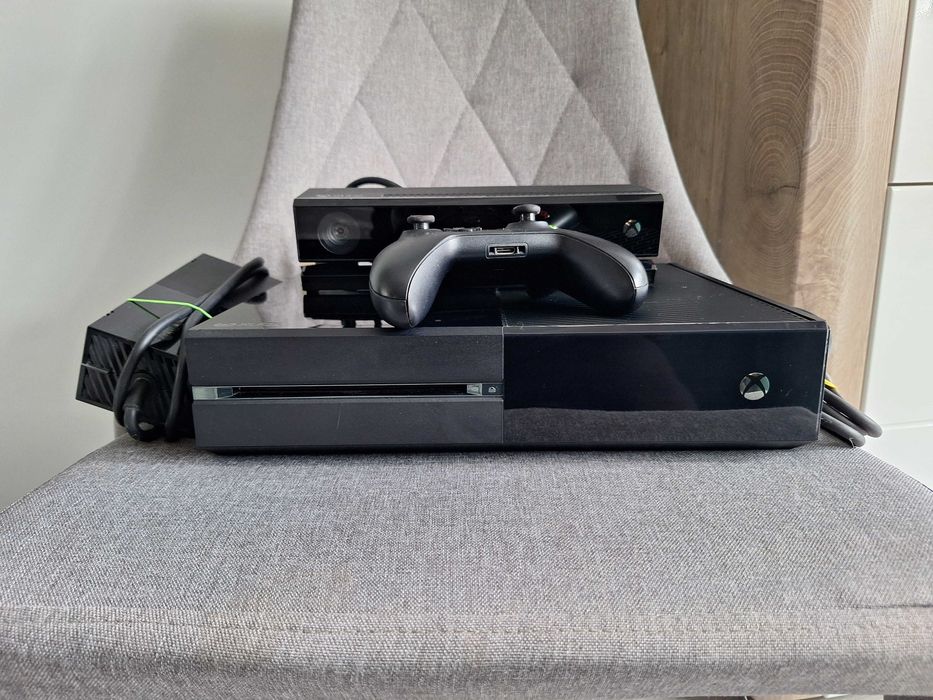 Konsola XBOX ONE Kompletna 500gb