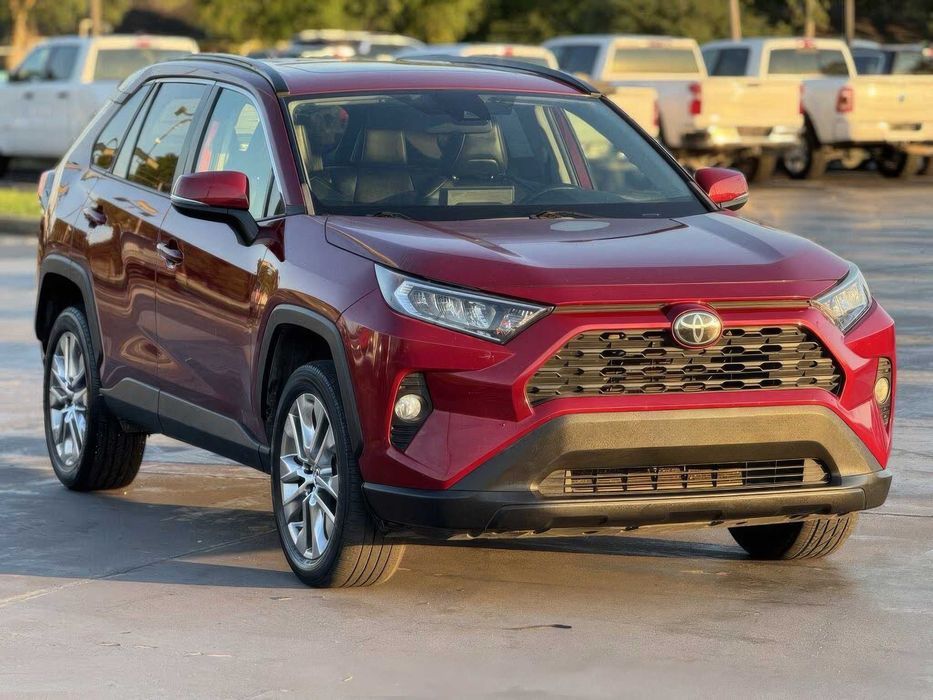 Toyota RAV4      2020
