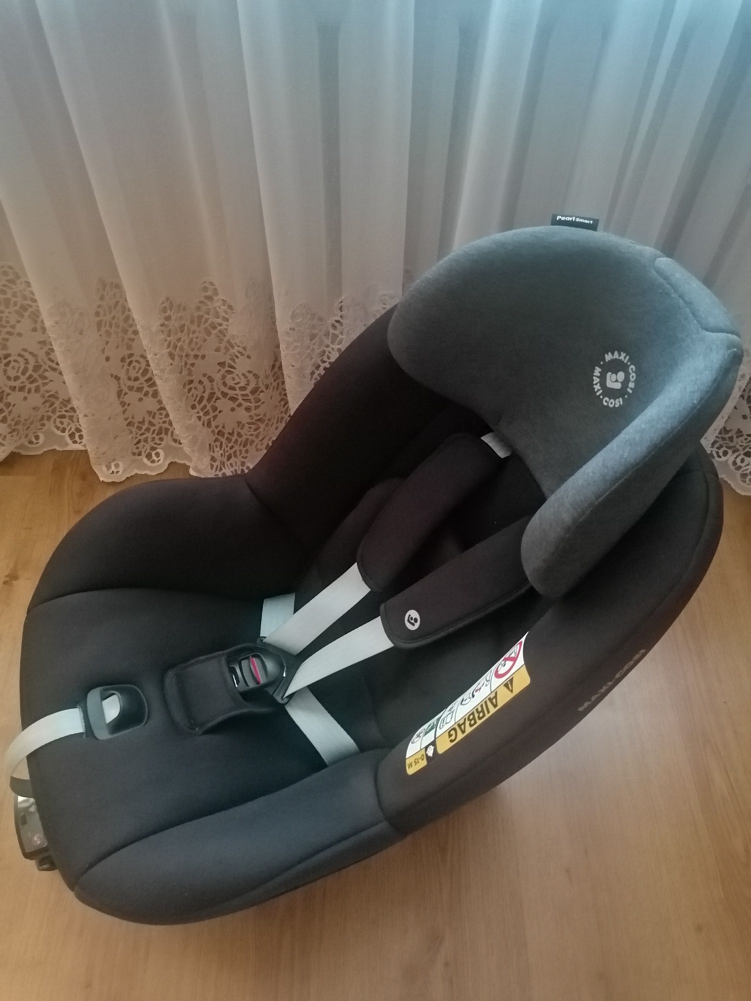 Fotelik samochodowy Maxi-Cosi Pearl Smart i-Size wraz z bazą FamilyFix