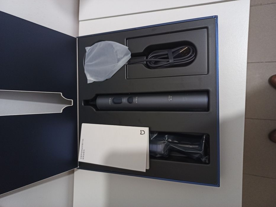 Escova de Dentes Elétrica (Xiaomi T700)