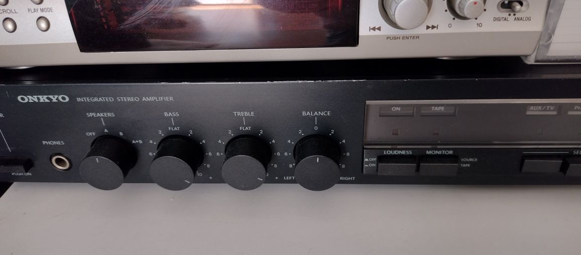 Sprzedam Wzmacniacz Onkyo A-06 oraz tuner T-06