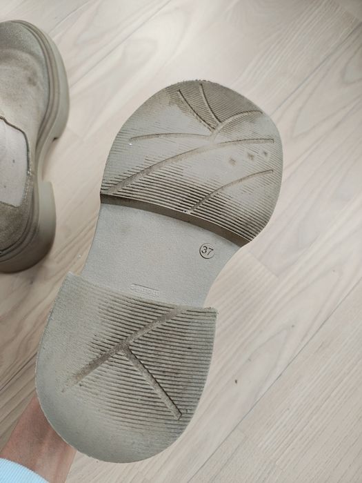 Чоботи челсі бежеві  37 розмір