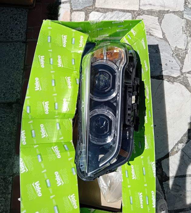 Farol BMW X1 2016