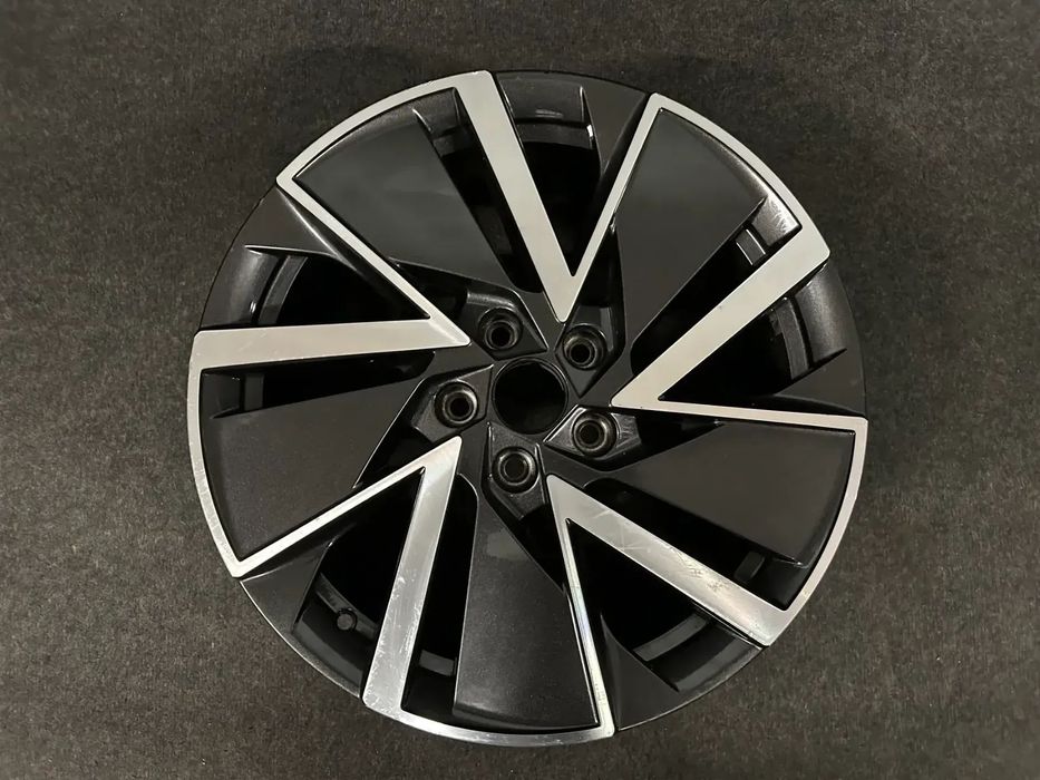Alufelga Skoda Octavia IV 18 cali 5x112 1szt. 5E3601025AD