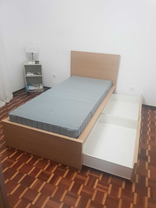 Cama de solteiro