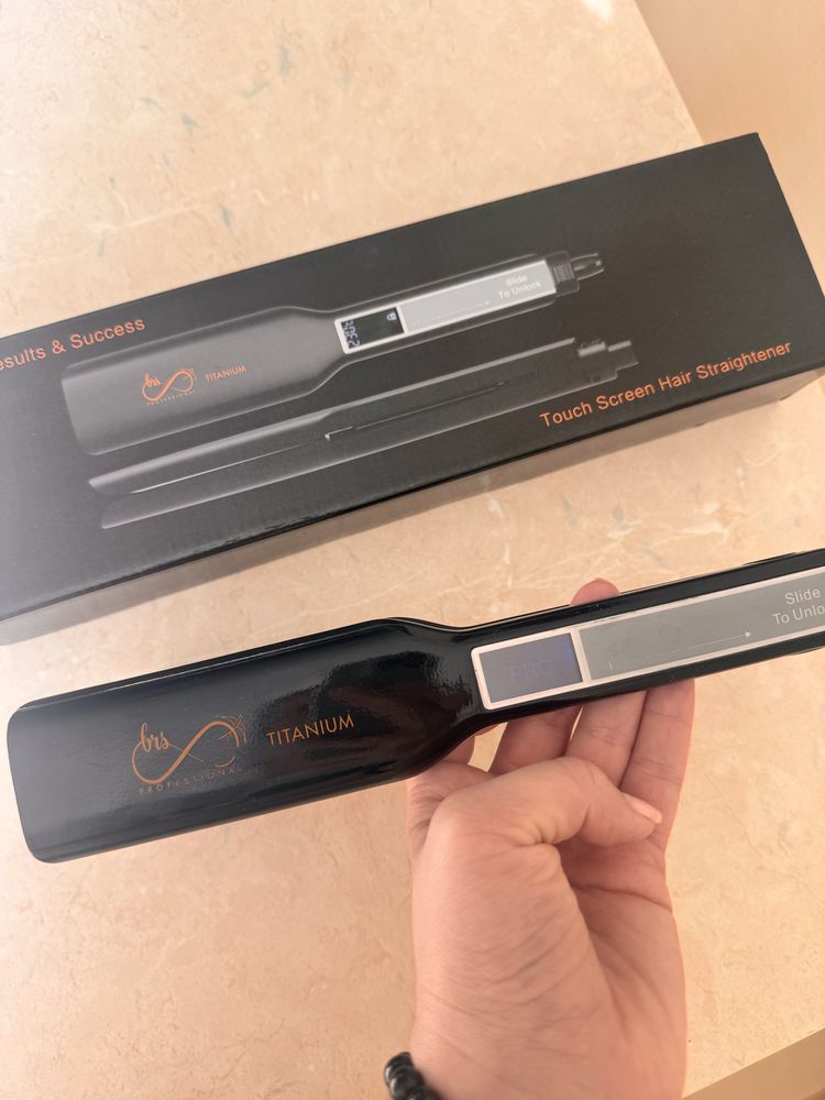 Продам професійний випрямляч для волосся JBS Titanium
