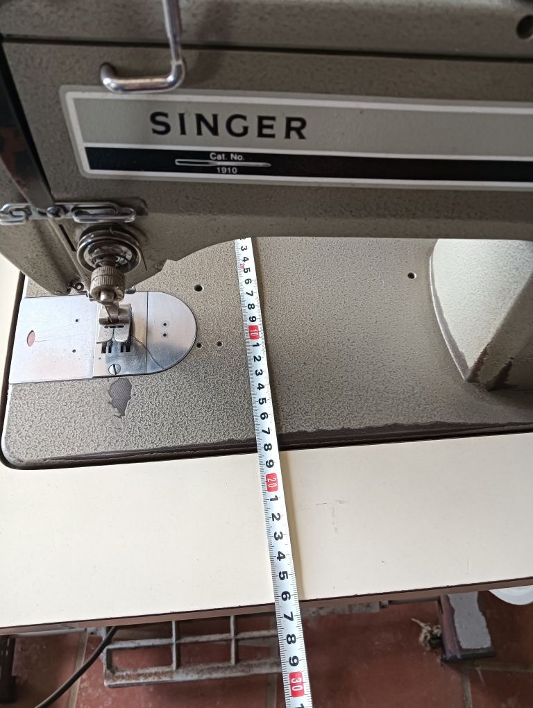 Máquina de Costura Singer 20u33