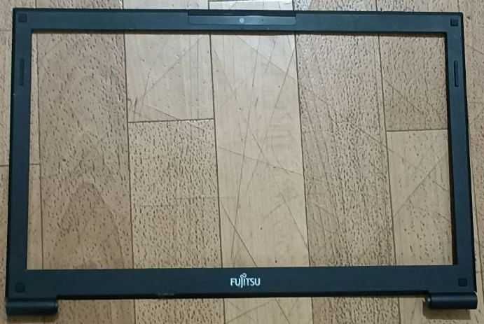 Fujitsu Lifebook AH532 целиком по частям (разборка)