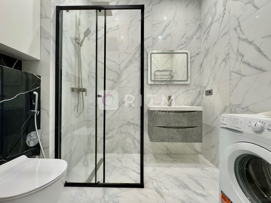 Продається 1-кімнатна квартира в нововбудові з ремонтом